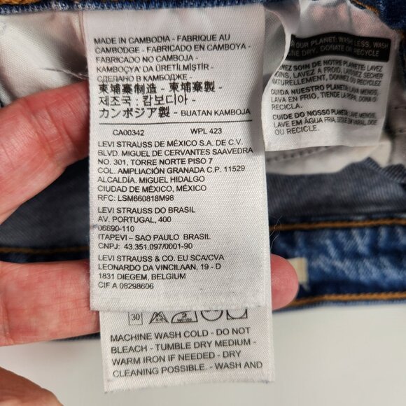 Levi's Women's Wedgie Straight High Rise Button Fly Cropped Denim Jeans Size 29 - Picture 10 of 14